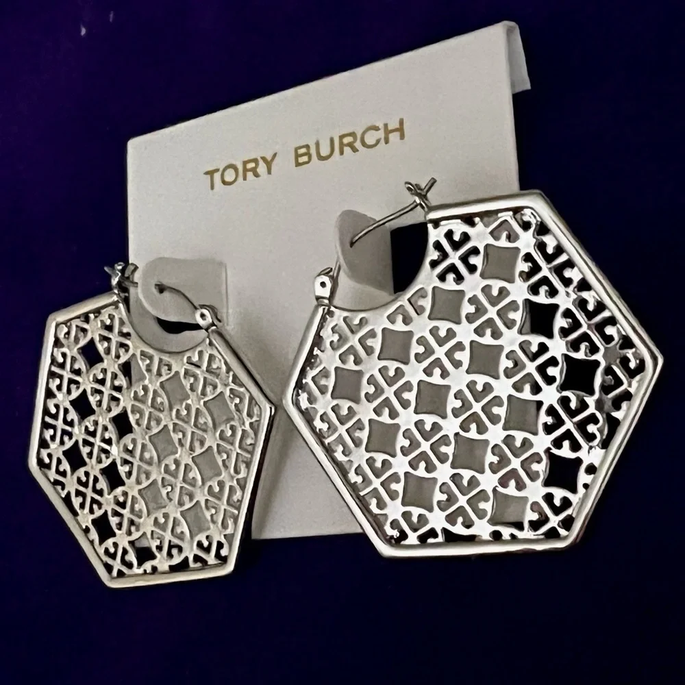 🔥🔥🔥 Authentic Designer Earrings At Awesome Prices To Buy Now & Save Price Firm